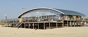 Vrijgezellenfeest op het strand