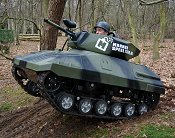 Mannenspeeltuin mini tank rijden Brabant